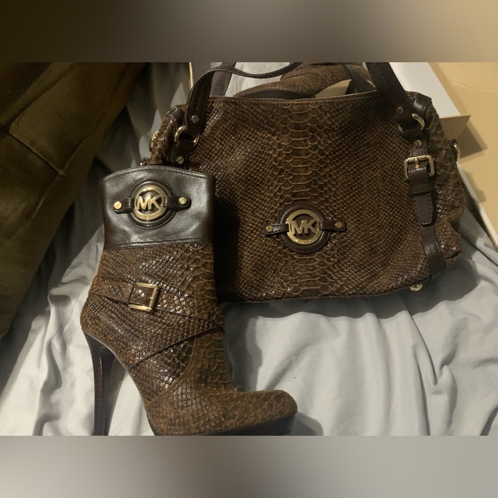 Matching Michael Kors tote bag purse and high heel boots size 8